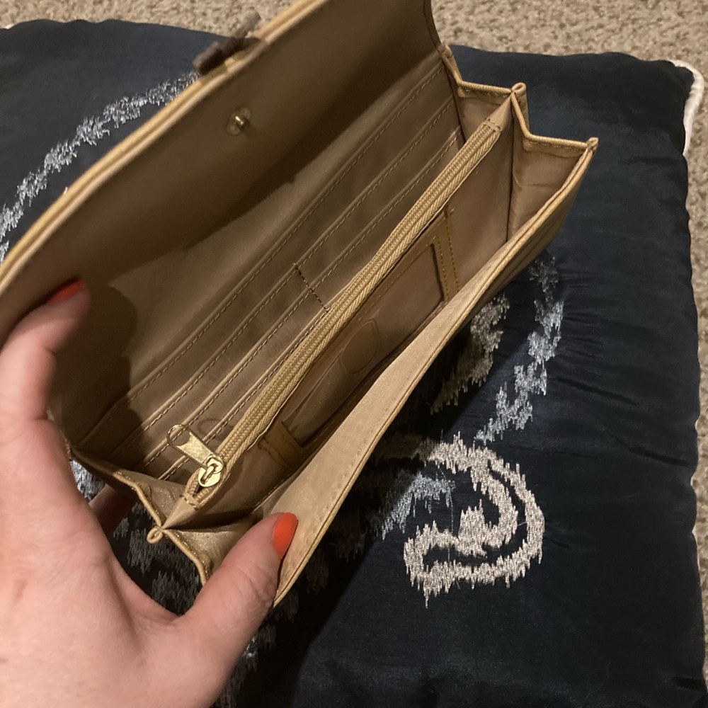 Relic Wallet - Picture 3 of 8